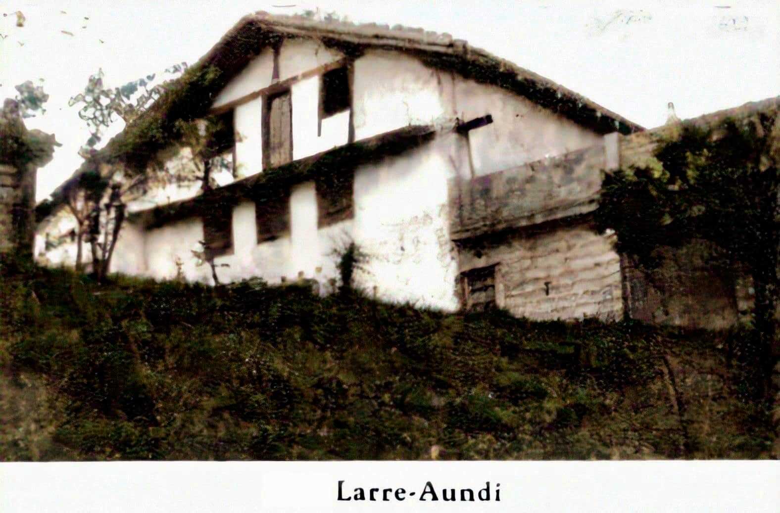 Caserío Larre Aundi 2004